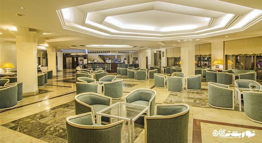 نمایی از بار لابی هتل